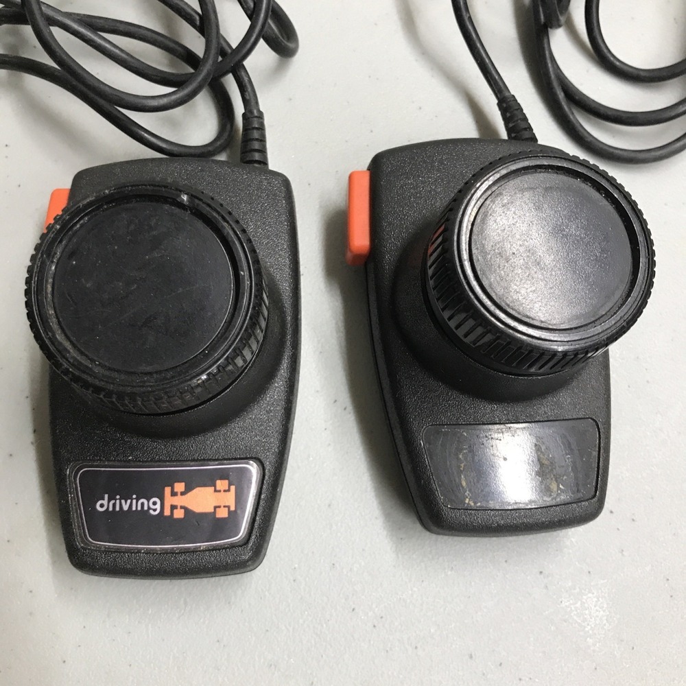 2 Original Atari 2600 Official Video Game Driving Paddle Controllers Untested